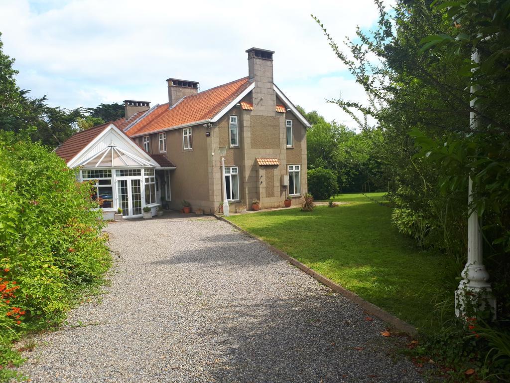 Bed and Breakfast The Dell Dublin Dun Laoghaire Exterior foto