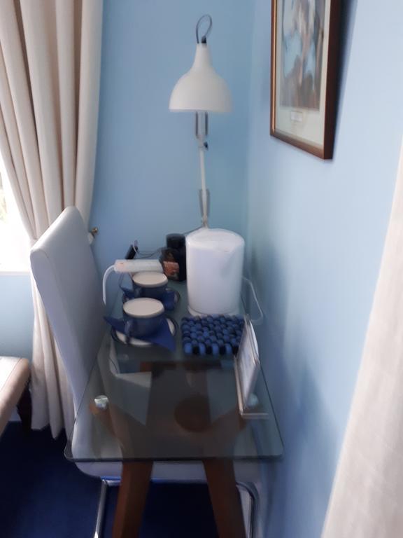 Bed and Breakfast The Dell Dublin Dun Laoghaire Exterior foto