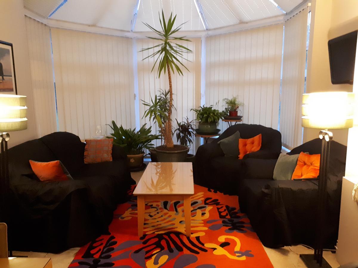 Bed and Breakfast The Dell Dublin Dun Laoghaire Exterior foto